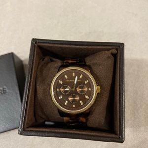 Michael Kors Jet Set Tortoise Shell